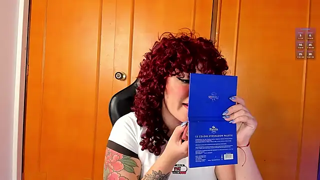 Snapshot of Amy_art chatting on 01-28-25, 09:08 Amy art online show from 01-28-25, 09:08