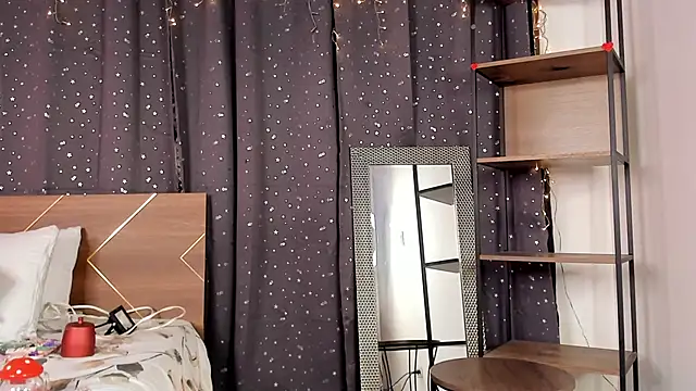 Snapshot of Amy_art chatting on 02-10-25, 09:36 Amy art online show from 02-10-25, 09:36