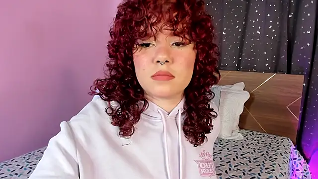 Snapshot of Amy_art chatting on 02-14-25, 06:08 Amy art online show from 02-14-25, 06:08