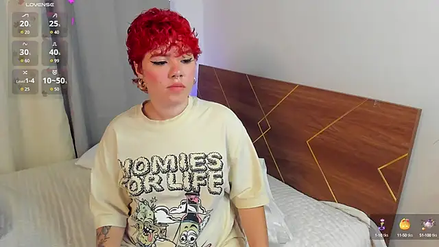 Snapshot of Amy_art chatting on 10-03-25, 08:06 Amy art online show from 10-03-25, 08:06