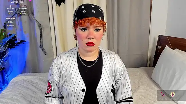 Snapshot of Amy_art chatting on 10-25-25, 08:58 Amy art online show from 10-25-25, 08:58