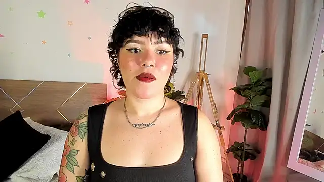 Amy art online show from 06-10-26, 08:19