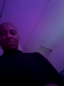 Snapshot of HoneyDripHer chatting on 10-09-25, 02:26 HoneyDripHer online show from 10-09-25, 02:26