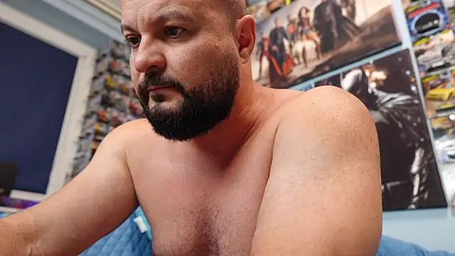 Snapshot of Muscle_Bear chatting on 06-01-26, 05:58 Muscle Bear online show from 06-01-26, 05:58