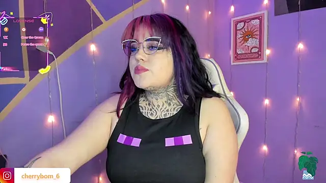 Snapshot of cherrybom_ chatting on 09-13-25, 01:49 cherrybom online show from 09-13-25, 01:49