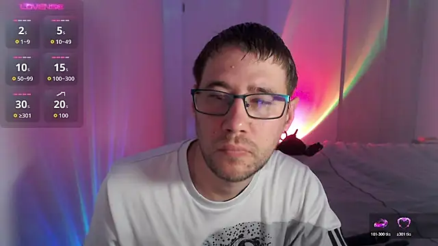 Thomas Mrd online show from 10-25-25, 01:46