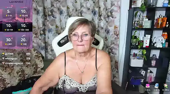 Snapshot of Selenna57 chatting on 12-03-24, 10:51 Selenna57 online show from 12-03-24, 10:51