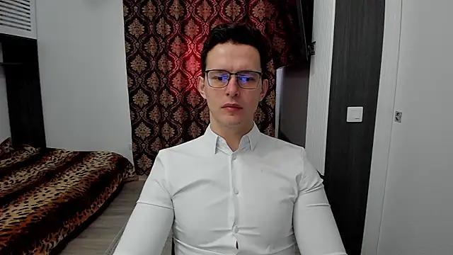 Snapshot of sexxymuscles4u chatting on 03-10-25, 08:59 sexxymuscles4u online show from 03-10-25, 08:59