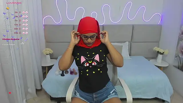 Snapshot of nashiira_ chatting on 02-06-25, 07:18 nashiira online show from 02-06-25, 07:18