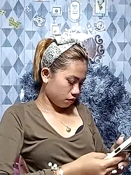 Snapshot of Cutie_body11 chatting on 01-13-25, 03:12 Cutie body11 online show from 01-13-25, 03:12