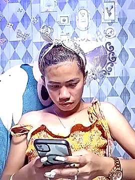 Snapshot of Cutie_body11 chatting on 01-27-25, 01:48 Cutie body11 online show from 01-27-25, 01:48