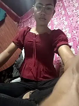 Snapshot of Cutie_body11 chatting on 02-26-25, 10:53 Cutie body11 online show from 02-26-25, 10:53