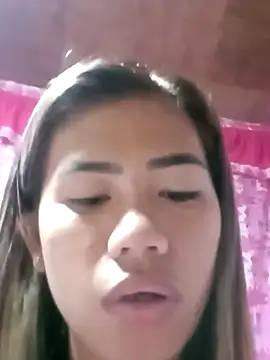 Snapshot of Cutie_body11 chatting on 03-18-25, 10:37 Cutie body11 online show from 03-18-25, 10:37