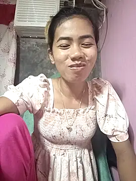 Snapshot of Cutie_body11 chatting on 10-18-25, 02:03 Cutie body11 online show from 10-18-25, 02:03