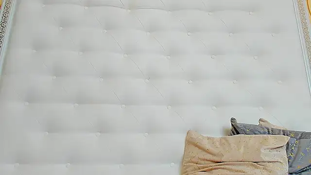 karissia online show from 10-09-25, 07:06