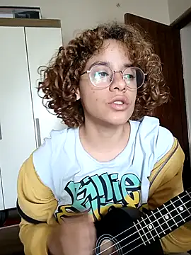 EmmaMelissa0521 online show from 02-05-25, 04:47