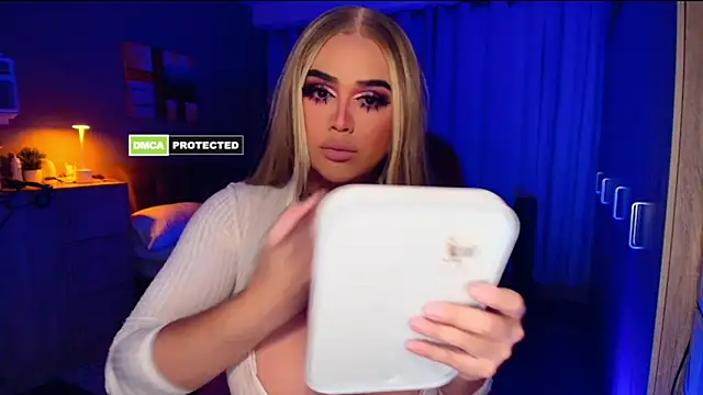 AnneHartx online show from 11-14-25, 05:06