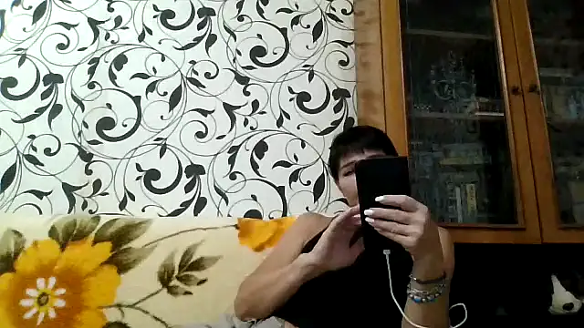 Snapshot of JeaneDavis chatting on 09-20-25, 04:52 JeaneDavis online show from 09-20-25, 04:52