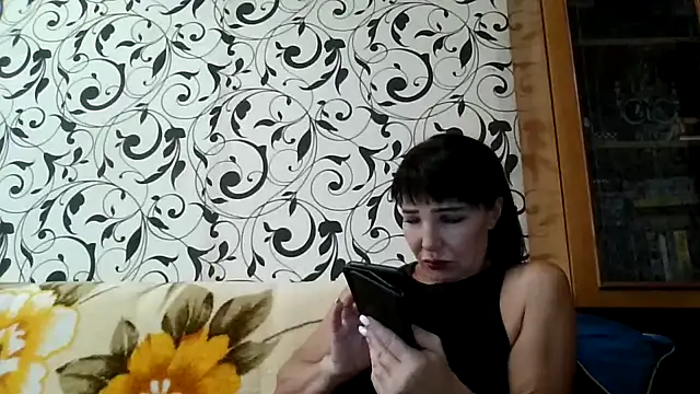 Snapshot of JeaneDavis chatting on 09-23-25, 01:14 JeaneDavis online show from 09-23-25, 01:14