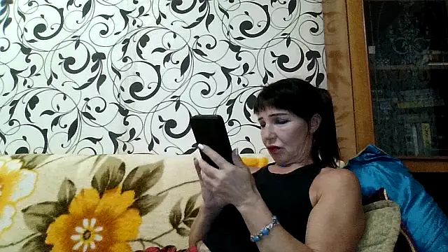 Snapshot of JeaneDavis chatting on 09-24-25, 03:48 JeaneDavis online show from 09-24-25, 03:48