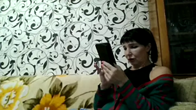 Snapshot of JeaneDavis chatting on 11-03-25, 05:36 JeaneDavis online show from 11-03-25, 05:36