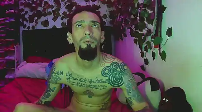Snapshot of caribbeanlover1 chatting on 12-25-24, 11:42 caribbeanlover1 online show from 12-25-24, 11:42