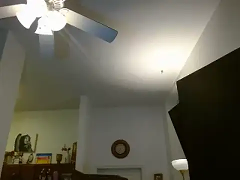 Snapshot of realninafame chatting on 10-19-25, 06:14 realninafame online show from 10-19-25, 06:14