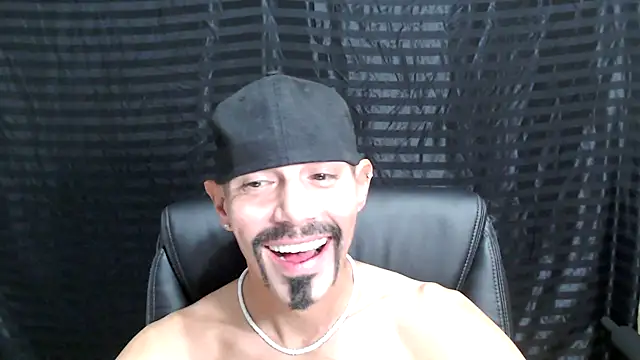 Snapshot of ThickD2C chatting on 01-02-25, 06:12 ThickD2C online show from 01-02-25, 06:12