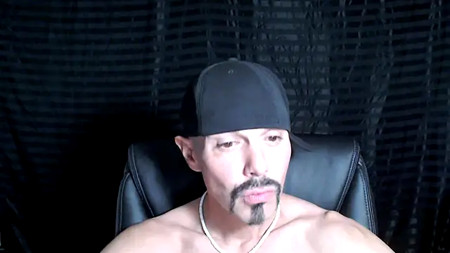 Snapshot of ThickD2C chatting on 01-24-25, 06:46 ThickD2C online show from 01-24-25, 06:46