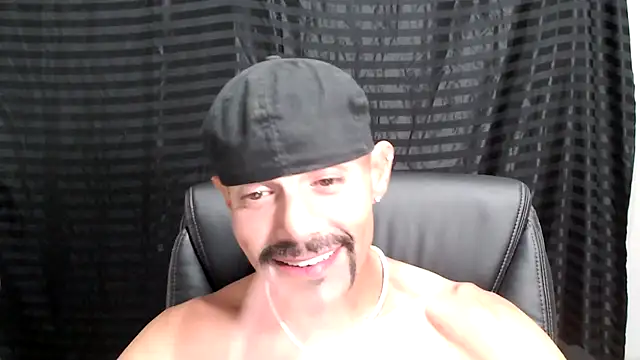 Snapshot of ThickD2C chatting on 02-24-25, 02:08 ThickD2C online show from 02-24-25, 02:08