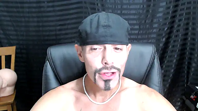Snapshot of ThickD2C chatting on 03-09-25, 06:32 ThickD2C online show from 03-09-25, 06:32
