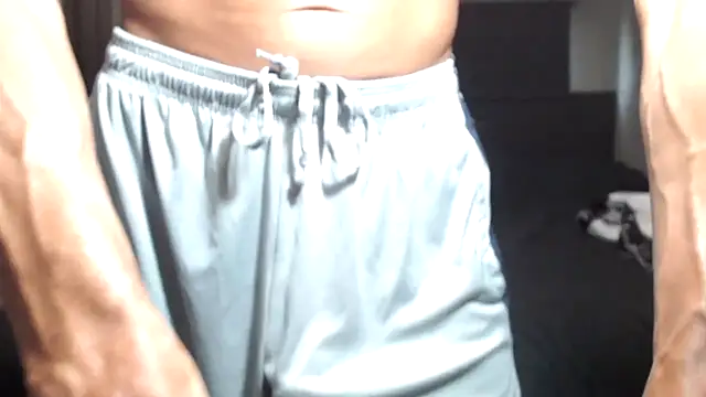Snapshot of ThickD2C chatting on 10-12-25, 06:29 ThickD2C online show from 10-12-25, 06:29