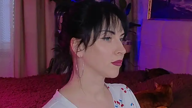 lily conor online show from 11-27-25, 08:16