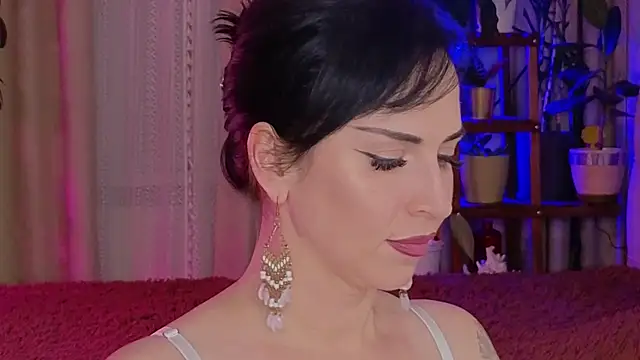 lily conor online show from 12-02-25, 05:19