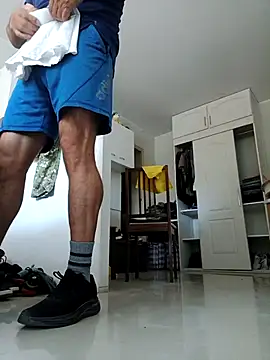 chicoguapo8 online show from 04-25-26, 07:11