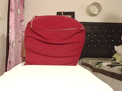 Estefani 32 online show from 02-07-25, 07:27