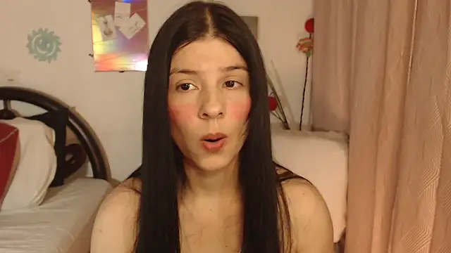 Estefani 32 online show from 10-06-25, 03:53