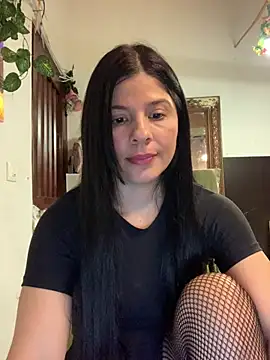 Estefani 32 online show from 02-17-26, 05:41