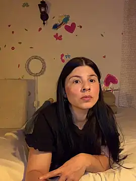 Estefani 32 online show from 04-01-26, 11:46