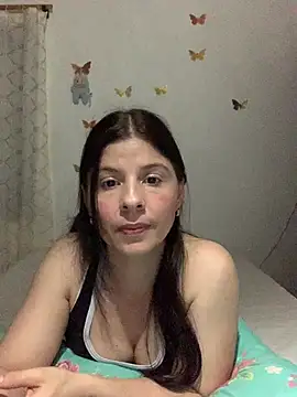 Estefani 32 online show from 06-04-26, 12:05