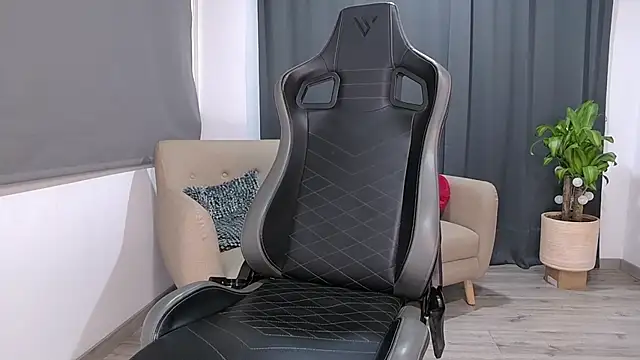 Liam V online show from 02-11-26, 03:55