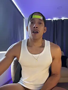 Liam V online show from 03-05-26, 03:52