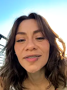 Snapshot of SamyJones9 chatting on 01-11-26, 09:20 SamyJones9 online show from 01-11-26, 09:20