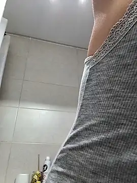 Snapshot of SamyJones9 chatting on 01-31-26, 08:18 SamyJones9 online show from 01-31-26, 08:18