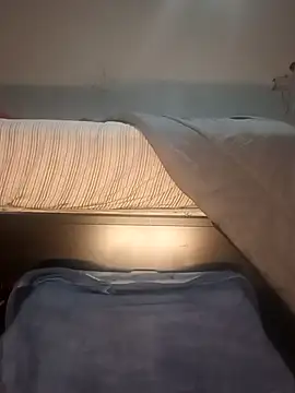 Snapshot of biggreen850 chatting on 11-22-25, 03:49 biggreen850 online show from 11-22-25, 03:49