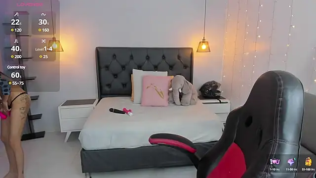 Snapshot of AMELIELEONE chatting on 01-24-25, 12:20 AMELIELEONE online show from 01-24-25, 12:20