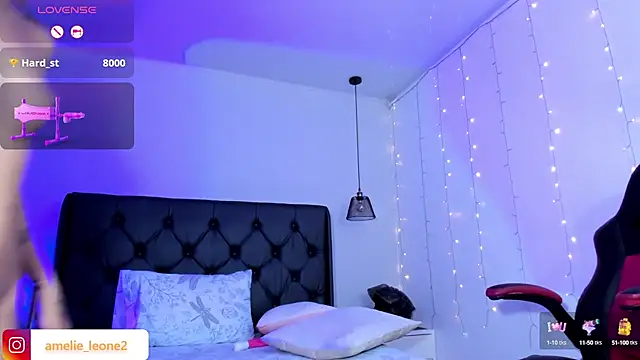 Snapshot of AMELIELEONE chatting on 02-05-25, 03:42 AMELIELEONE online show from 02-05-25, 03:42