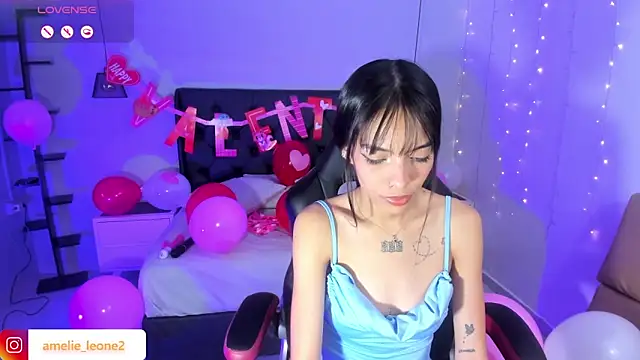 Snapshot of AMELIELEONE chatting on 02-14-25, 12:47 AMELIELEONE online show from 02-14-25, 12:47