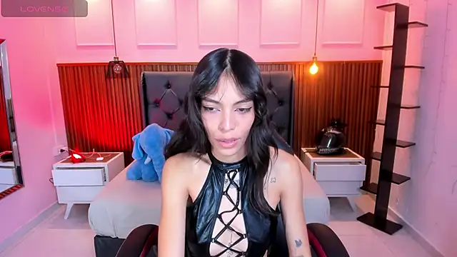 Snapshot of AMELIELEONE chatting on 09-16-25, 12:28 AMELIELEONE online show from 09-16-25, 12:28