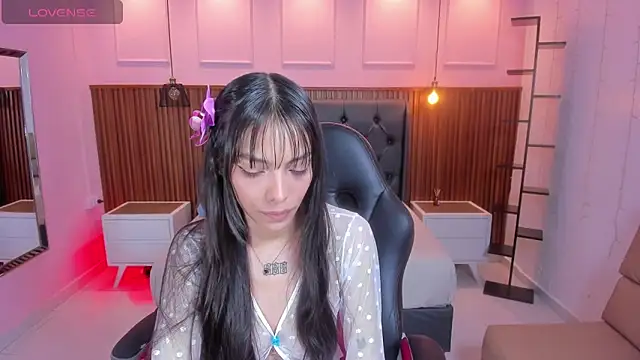 Snapshot of AMELIELEONE chatting on 09-27-25, 11:48 AMELIELEONE online show from 09-27-25, 11:48